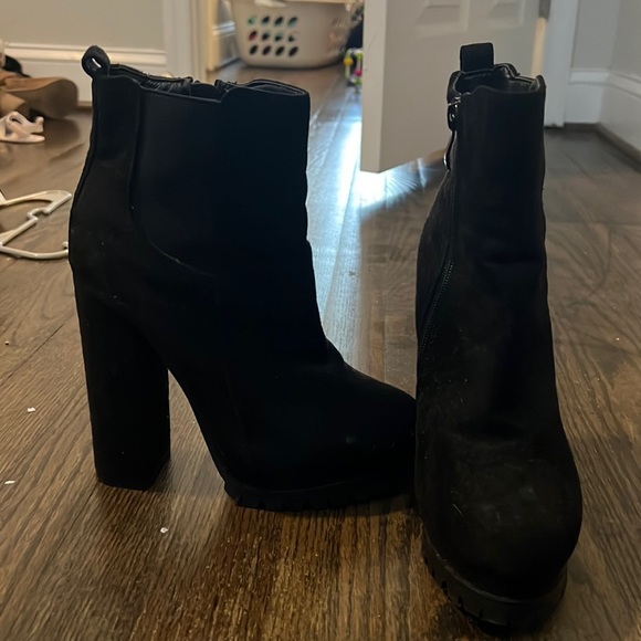 Fashion Nova Heeled Boots - Picture 1 of 2